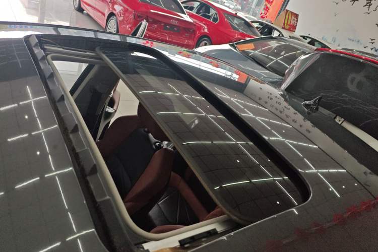 Used CHANGAN Eado 2023 Changan Edition PLUS Blue Whale NE 1.4T GDI DCT Prestige Version Roof