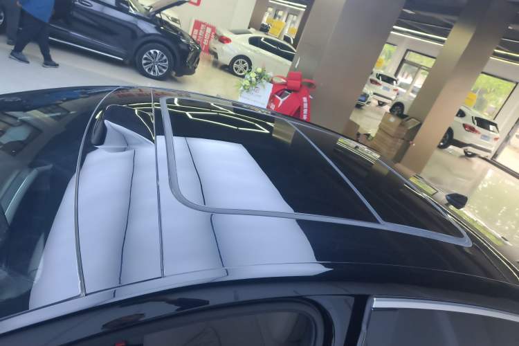 Used BYD Han 2025 DM-i Intelligent Driving Edition 125KM LiDAR Flagship Model Roof