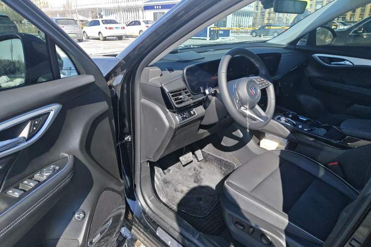 Used Buick Envision 2025 Encore Plus Four-Wheel Drive Avenir