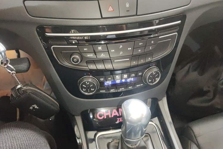 Used Peugeot 508 2013 2.0L 2nd Anniversary Edition Automatic Smart Enjoyment Version
