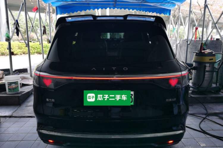 Used Hima AITO M8 2025 Extended-Range Max+ Version 53.4 kWh 6-Seater Edition Rear