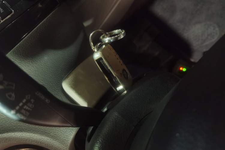 Used Volkswagen Polo 2014 1.4L Automatic Comfort Edition Interior 1