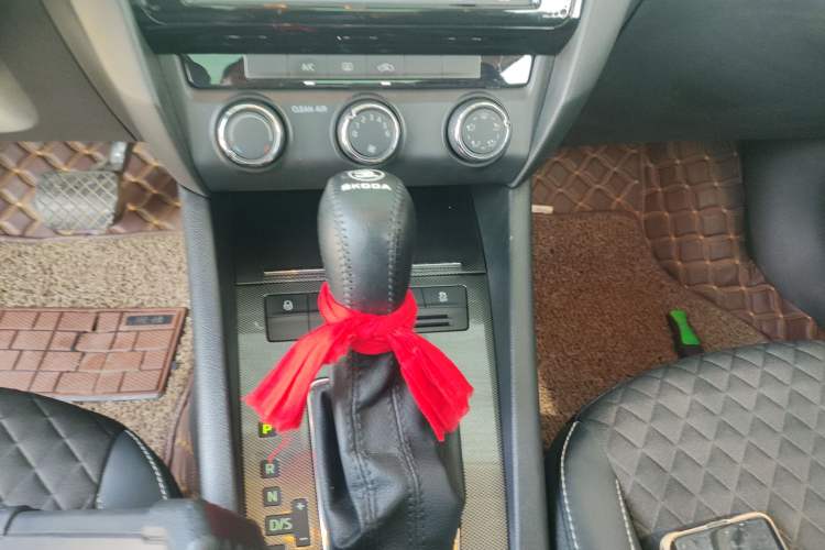 Used Skoda Octavia 2018 Station Wagon TSI230 DSG Luxury Edition