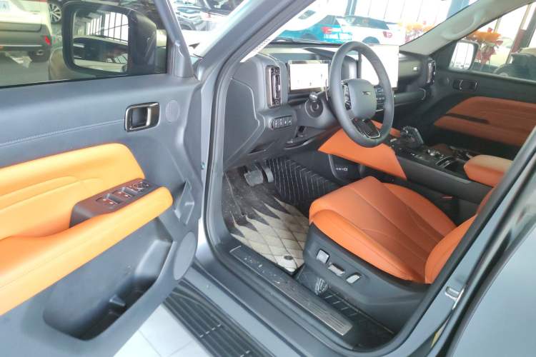 Used Haval H9 2024 2.0T Gasoline 4x4 Territory Edition