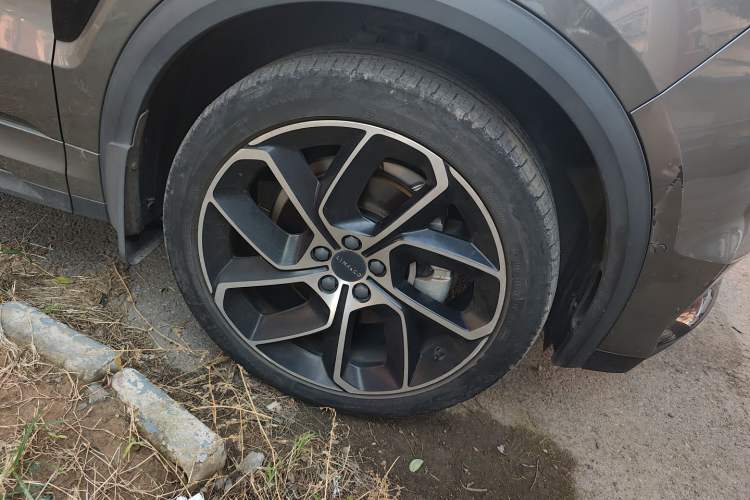 Used Lynk & Co 05 2020 2.0TD Two-Wheel Drive Shine Halo
