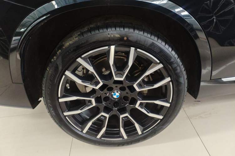 Used BMW X5 2023 xDrive 40Li M Sport Package