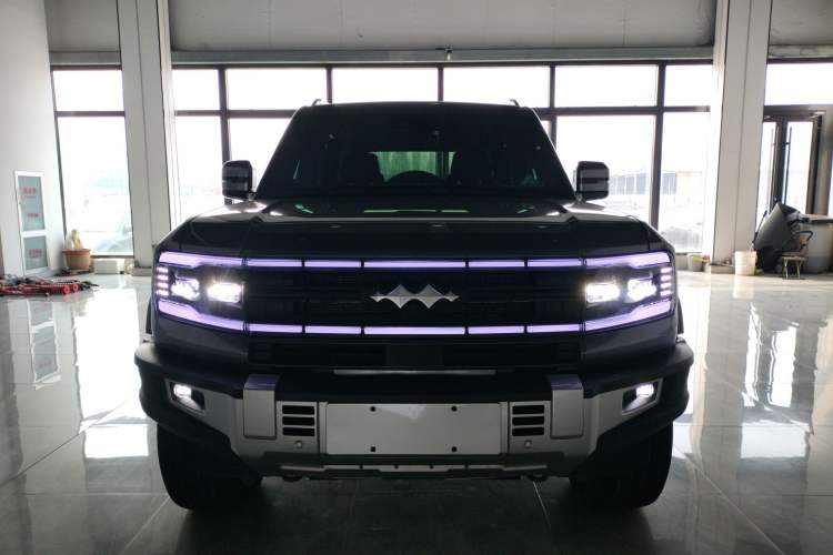 Used Formula Leopard 5 2023 Navigator Edition