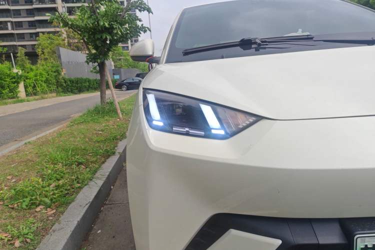 Used BYD Seagull 2025 305 km Free Version Right Front Headlight