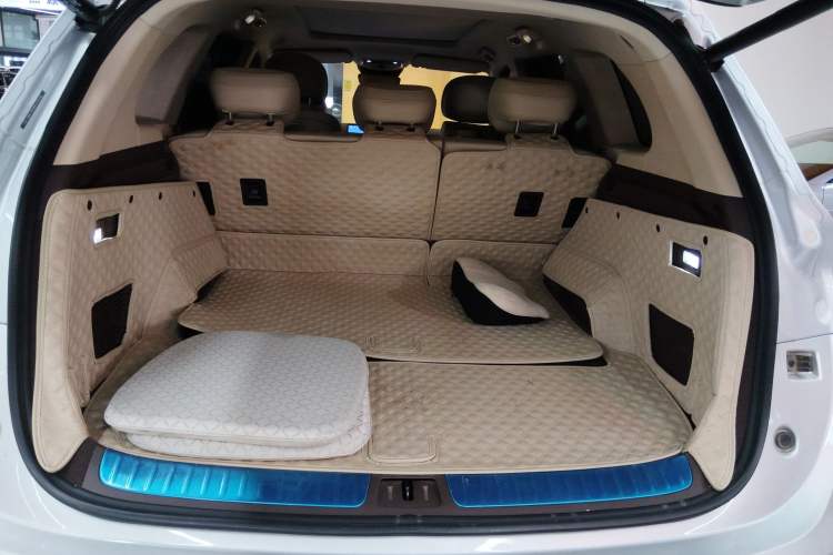 Used Hima AITO M7 2024 1.5T Rear-Drive Plus Version 5 Seats Trunk