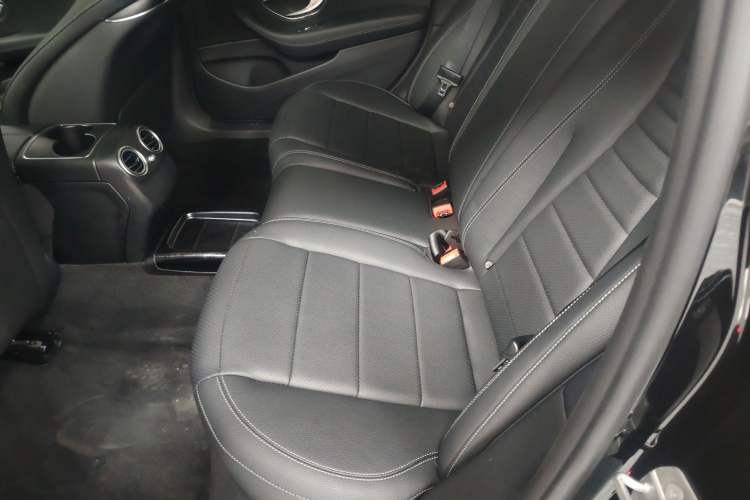 Used Mercedes-Benz E-Class 2019 Restyled E 300 L Sporty and Stylish Edition
