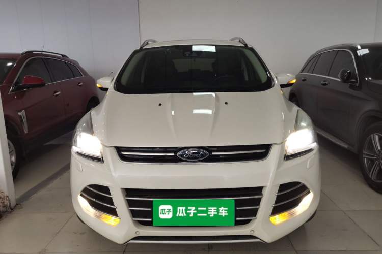 Used Ford Kuga 2015 2.0L GTDi Four-Wheel Drive Prestige Model Front