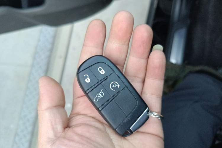 Used Jeep Grand Cherokee 2017 3.6L Elite Navigation Edition