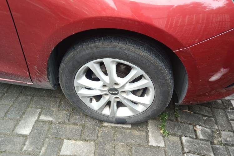 Used Chery Arrizo 7 2015 1.6L Manual ZhiShang Edition Right Front Wheel Hub