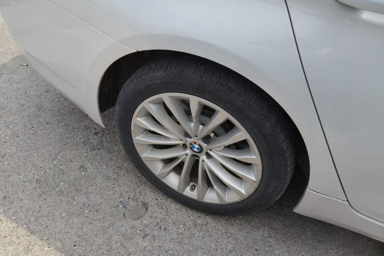 Used BMW 5 Series 2022 Second Facelift 525Li Luxury Package Exterior 5