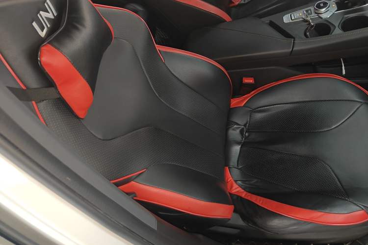 Used CHANGAN UNI-V 2024 1.5T Luxury Edition