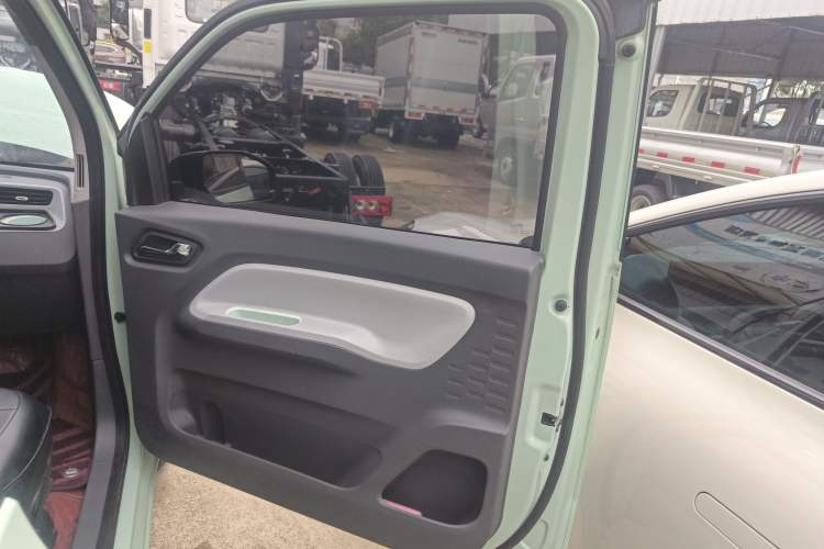 Used Wuling Hongguang MINIEV 2022 Macaron Premium Model – Lithium Ternary Battery