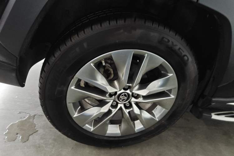 Used Toyota Wildlander 2020 2.0L CVT 4x4 Luxury Edition