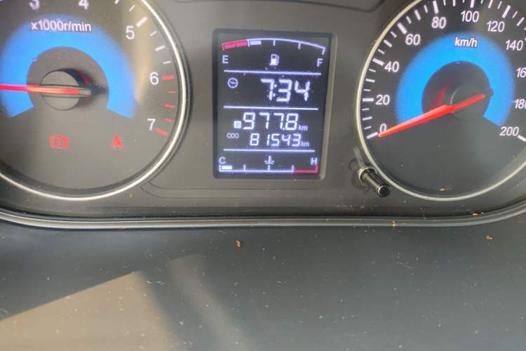 Used Dongfeng Fengon 330 2018 1.5L 330S Premium Edition DK15 Odometer Close Up