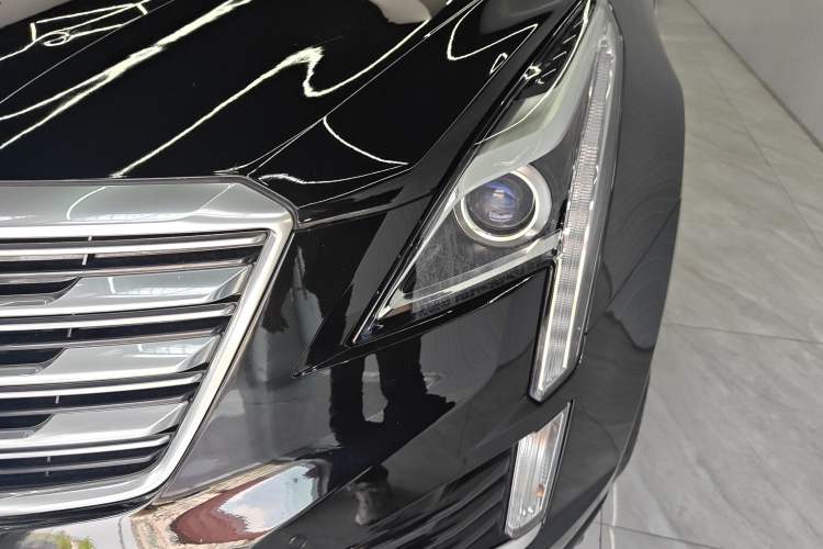 Used Cadillac XT5 2018 25T Luxury Model Left Front Headlight