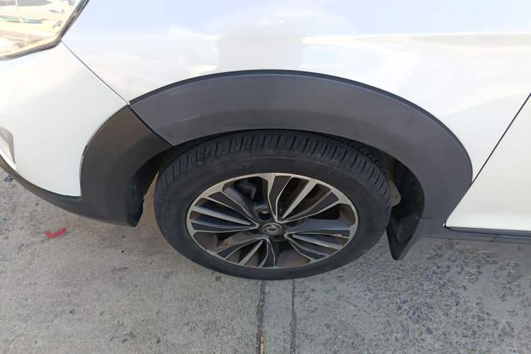 Used Dongfeng Aeolus AX3 2016 1.5L Automatic Zunku Model