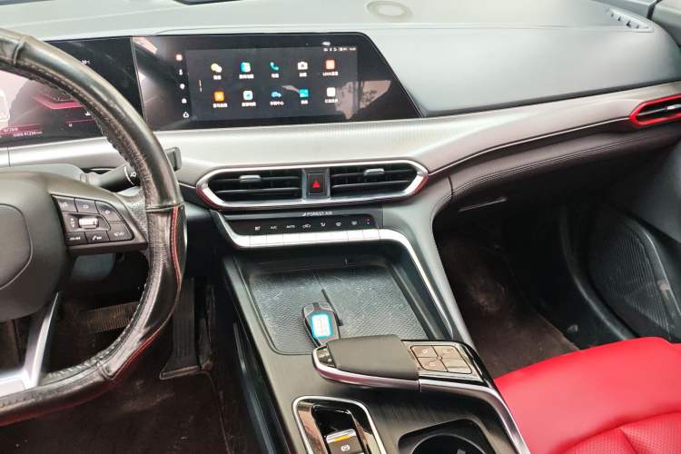 Used CHANGAN UNI-T 2020 1.5T Prestige Version Audio And AC Panel