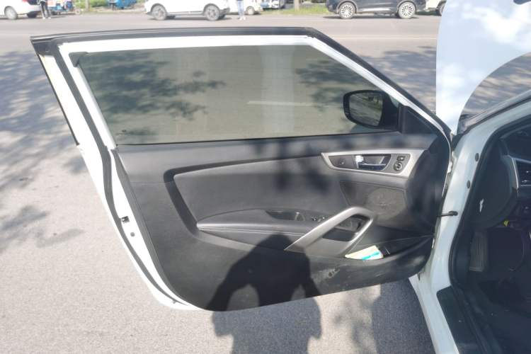 Used Hyundai Veloster 2011 1.6L Automatic Luxury Edition