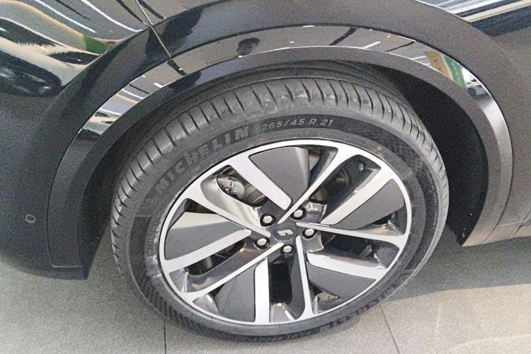 Used Li Auto L9 2022 Max model