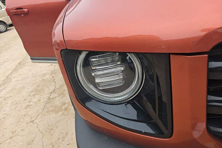 Used Haval DARGO 2021 2.0T DCT 4x4 Chinese Rural Dog Edition Right Front Headlight