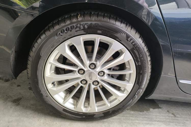 Used Cadillac CT6 2016 28T Luxury Model Right Rear Wheel Hub