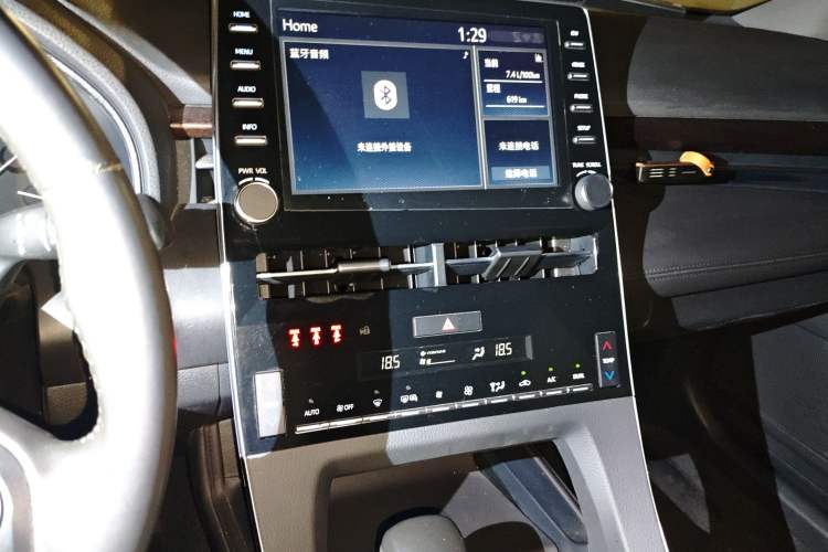 Used Toyota Avalon 2019 2.0L XLE Premium Edition China VI