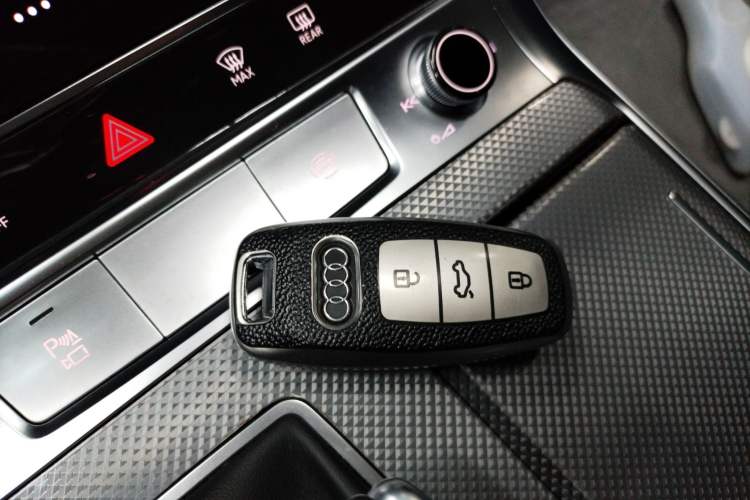 Used Audi A6L 2023 40 TFSI Luxury Dynamic Model
