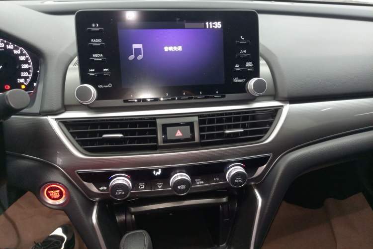 Used Honda Accord 2018 260TURBO Elite Edition China VI Audio And AC Panel