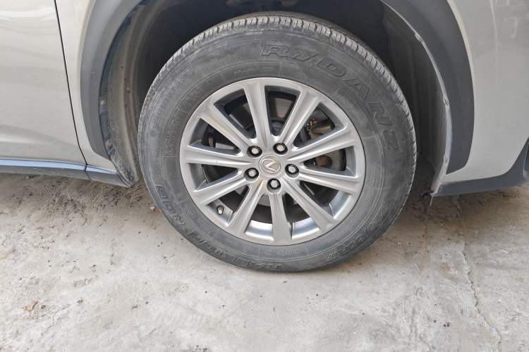 Used Lexus NX 2015 200 Front-Wheel Drive X-Trail SE Edition