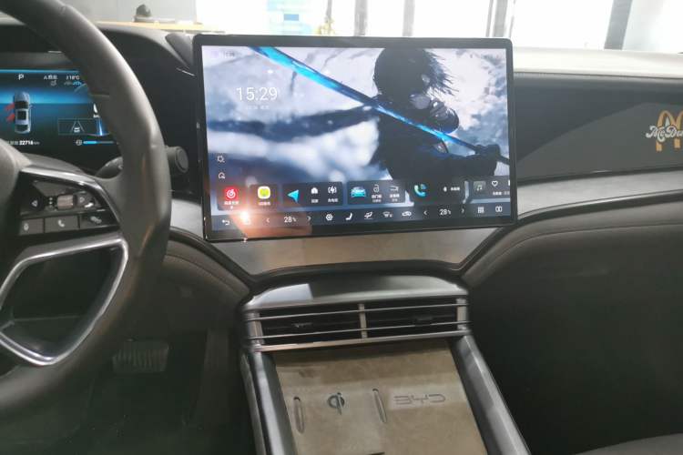 Used BYD Seal 2024 HONOR Edition DM-i 1.5L 121km Luxury Model Audio And AC Panel