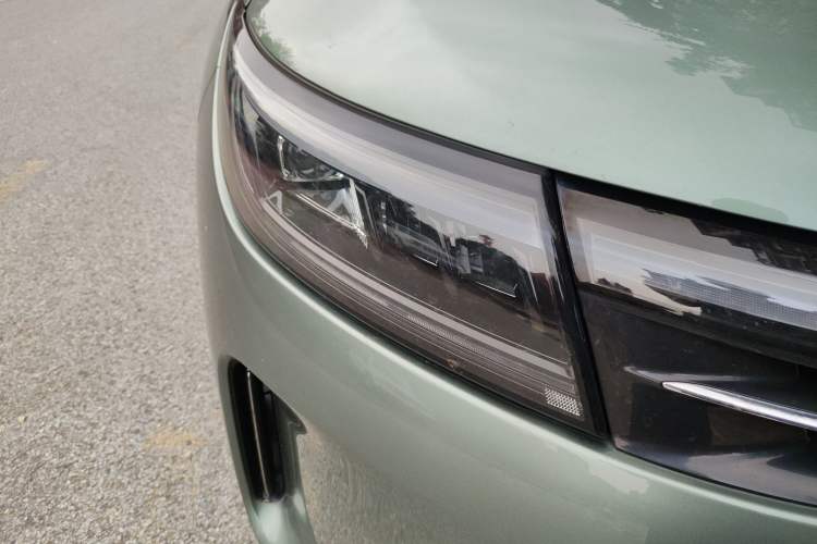 Used Hima AITO M7 2022 1.5T Four-Wheel Drive Luxury Edition Right Front Headlight