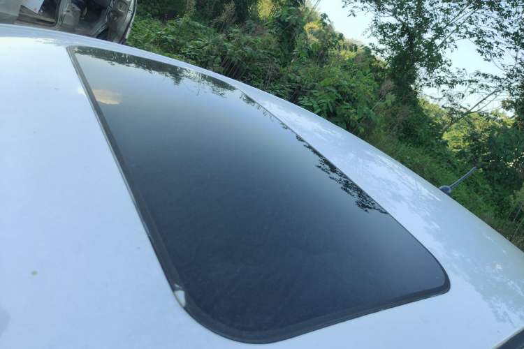 Used Venucia D50 2013 1.6L Automatic Luxury Edition
