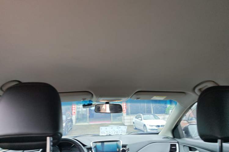 Used Chevrolet Monza 2020 Light Hybrid Redline 320T Dual-Clutch Joyful Edition Headliner