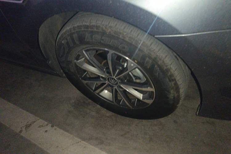 Used BYD Qin PLUS 2024 HONOR Edition DM-i 55KM Leading Model
