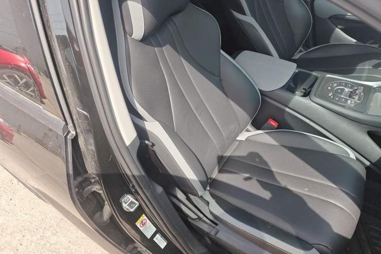 Used BYD Sealion 05 DM-i 2025 DM-i 115KM Prestige Model Right Front Seat