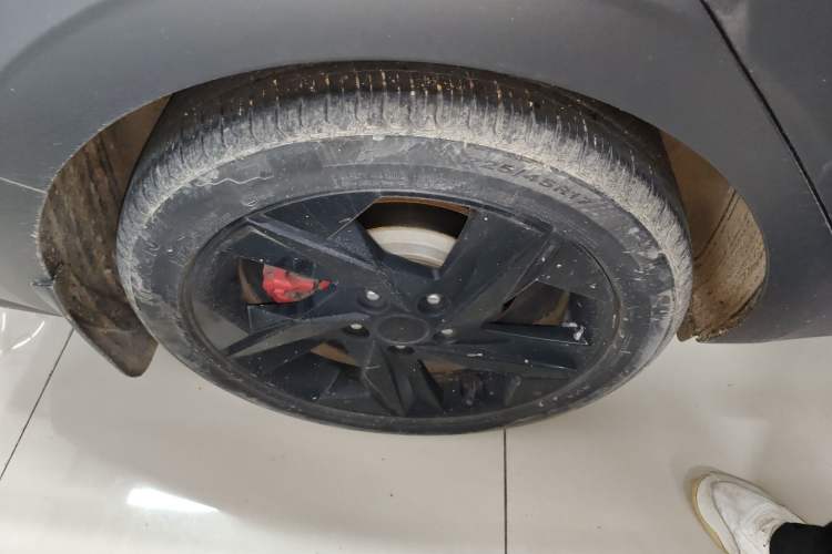 Used Hyundai Elantra 2022 1.5L CVT 20th Anniversary Edition Right Rear Wheel Hub