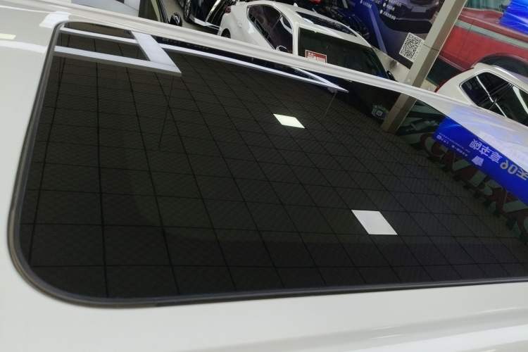 Used Denza D9 2022 DM-i 1040 Prestige Model