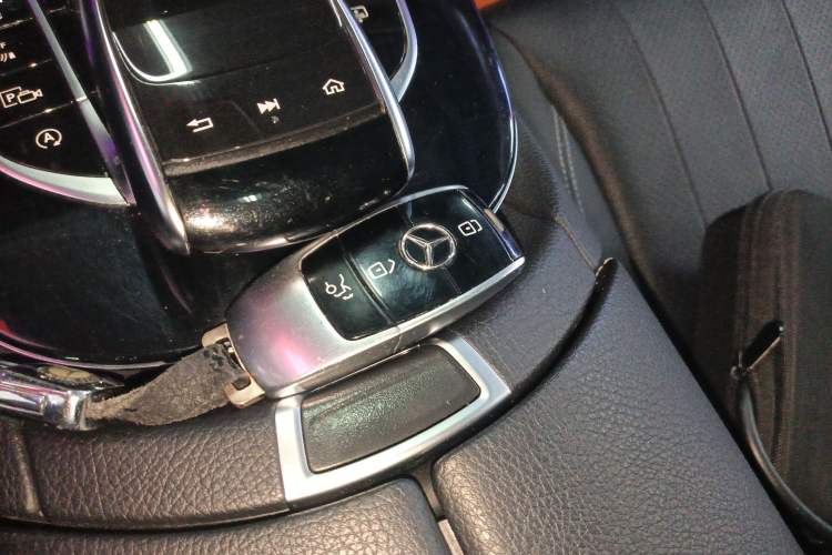 Used Mercedes-Benz E-Class 2017 E 300 L Luxury Model
