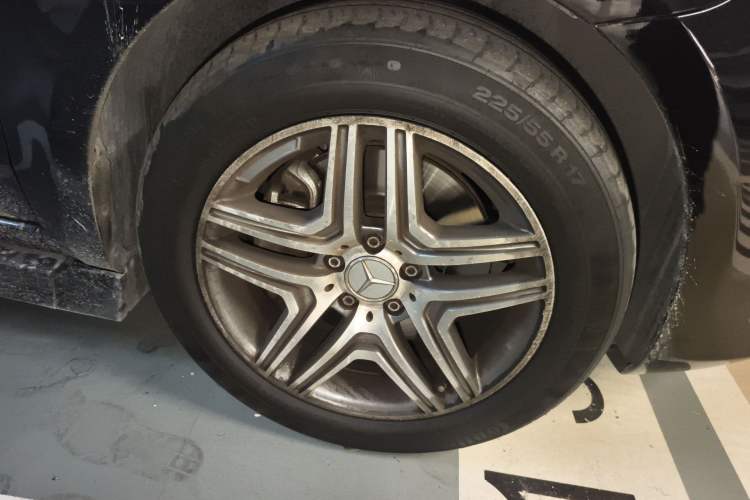 Used Mercedes-Benz V-Class 