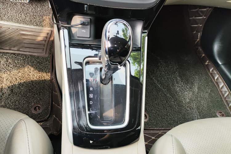 Used Nissan Sylphy 2019 1.6XV CVT Smart Connect Luxury Edition China VI Standard