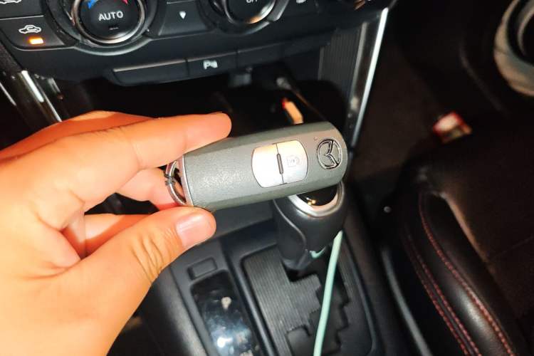 Used Mazda CX-5 2014 2.0L Automatic Two-Wheel Drive Urban Version
