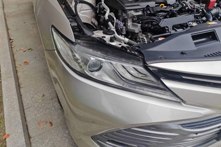 Used Toyota Camry 2019 2.5G Luxury Edition China VI Standard Right Front Headlight