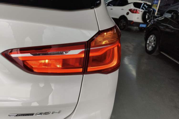 Used BMW X1 2019 sDrive20Li Leading Model
