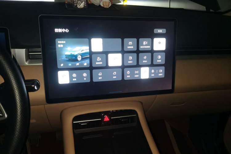 Used Landian E5 PLUS 2025 165 km Long-Range First Edition 7-Seater
