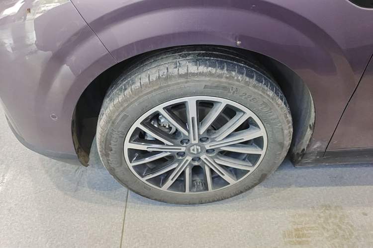 Used Leapmotor B10 2025 600 Joyful Edition Left Front Wheel Hub