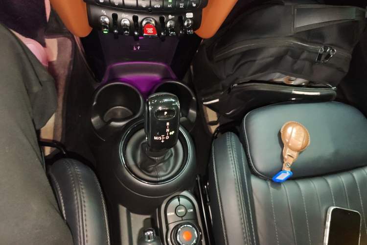 Used MINI MINI 2018 1.5T COOPER CABRIO Artist